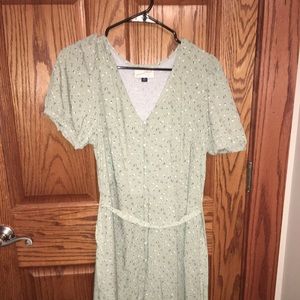 Women’s Green Flowy Dress